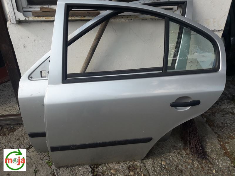 Vrata zadnja levo 1U4833055